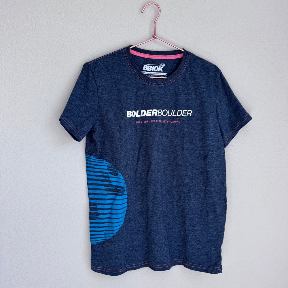 Bolder Boulder 10K 2025 Race Shirt Large Athletic Tee